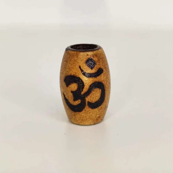 Abalorio Om Pirograbado en Madera