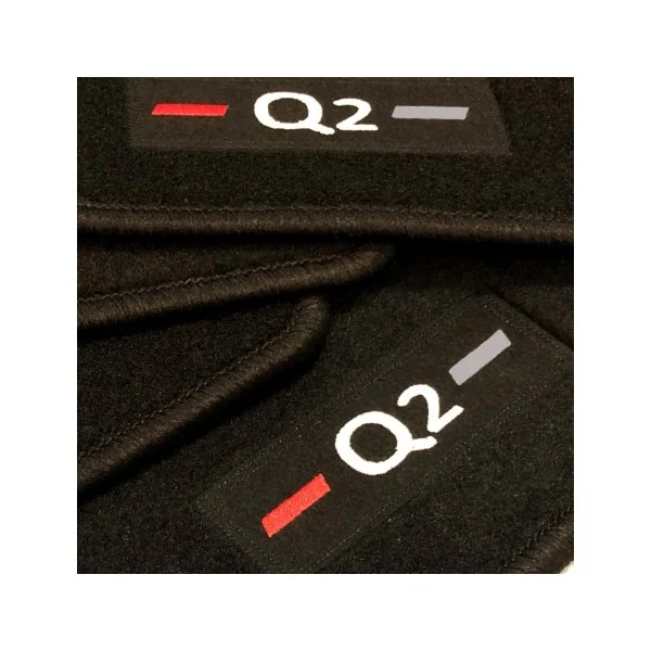 Alfombrillas Audi Q2 a medida logo