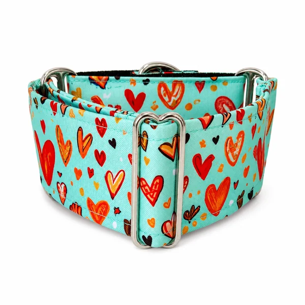 Collar Martingale Corazones