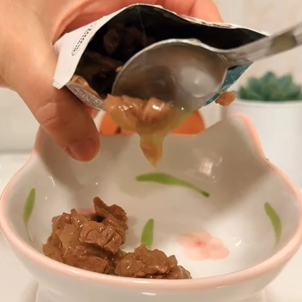 Dibaq Sense Bocaditos en Salsa de Pollo con Sardinas Gatos adultos y Esterilizados | Comida Húmeda Sin Cereales