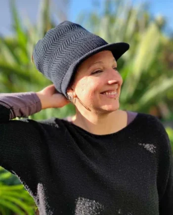 Gorro Rasta Cuadrado Negro con Visera