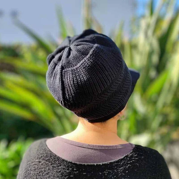 Gorro Rasta Cuadrado Negro con Visera