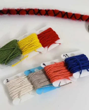 Hilo encerado para decorar tus rastas