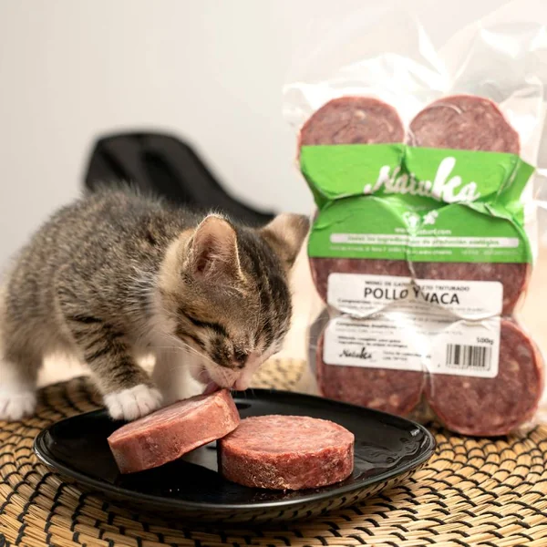 Natuka BARF Gatos Menú Pollo y Vaca 900g