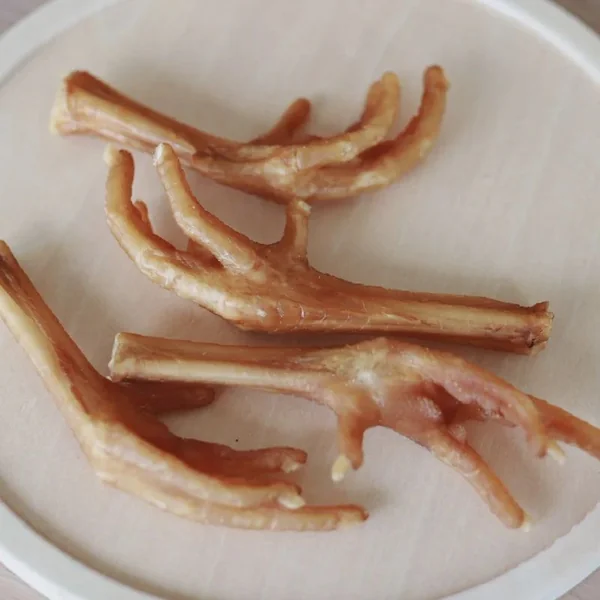 Patas de pollo naturales deshidratadas – snack para perros